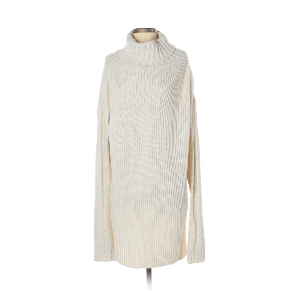 Turtleneck pullover sweater